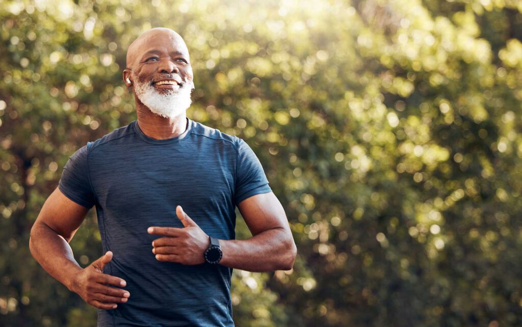 man-smiling-and-excersizing